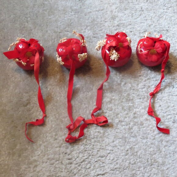 Lot 4 Vintage Holiday Hanging Red Apple Christmas Ornaments w/ Red Ribbon - Picture 14 of 15